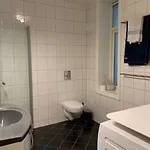 Centrally In A Charming And Peaceful Neighborhood דירה