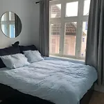 Centrally In A Charming And Peaceful Neighborhood * ברגן